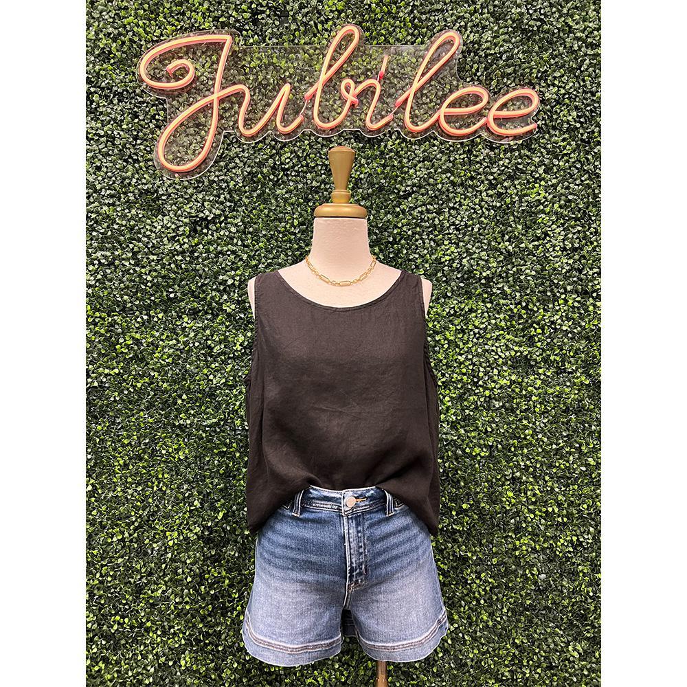 Wren Dark Welt Pocket Detail Risen Shorts