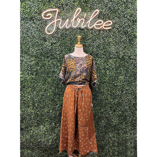 Bailey Brown Brands Pants